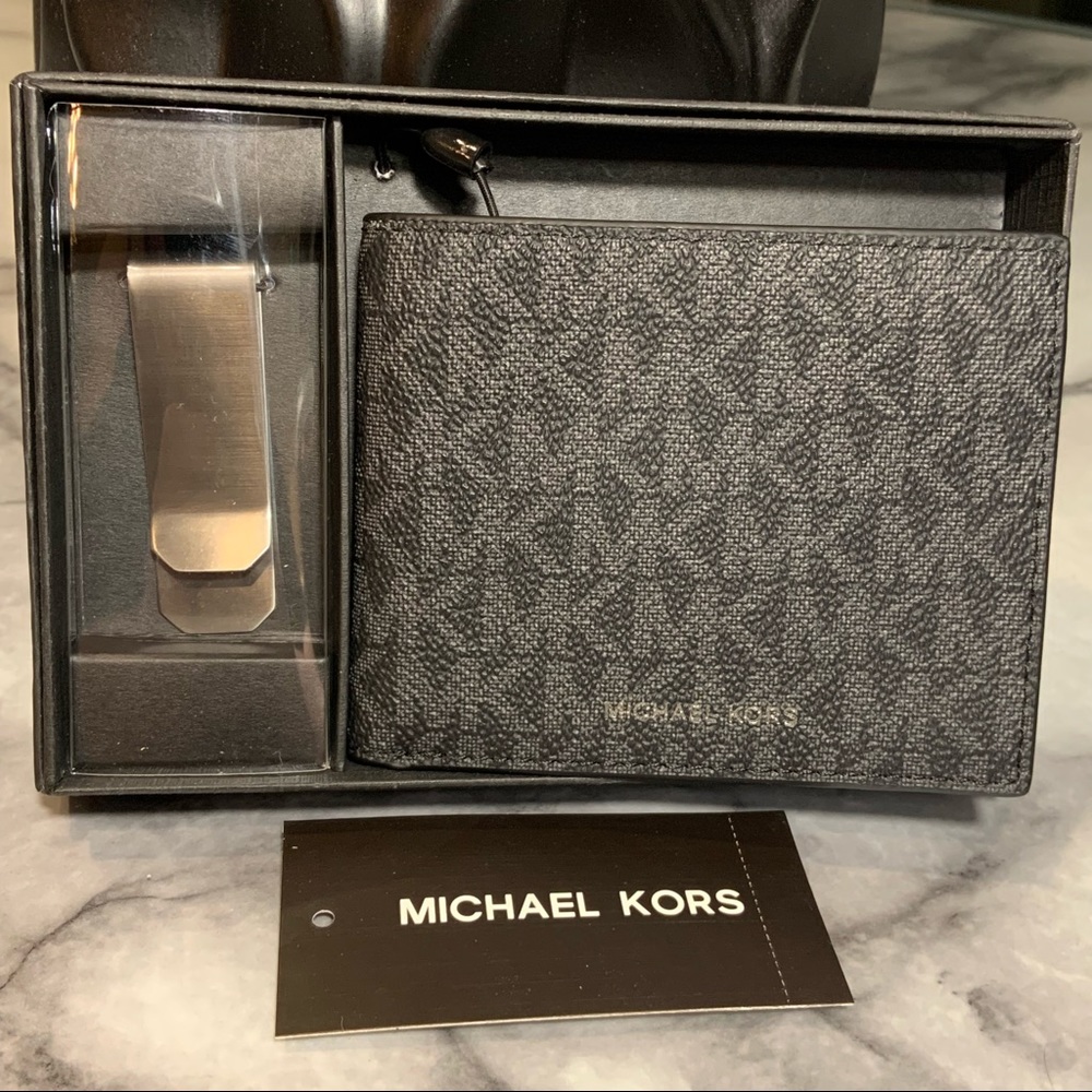 Michael Kors Jet Set Slim Billfold Black Leather Wallet MK Print + Money Clip